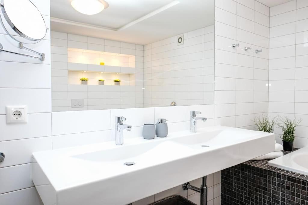 #Stayhere - Spacious Luxury Town Hall 3Bdr Apartment 维尔纽斯 外观 照片